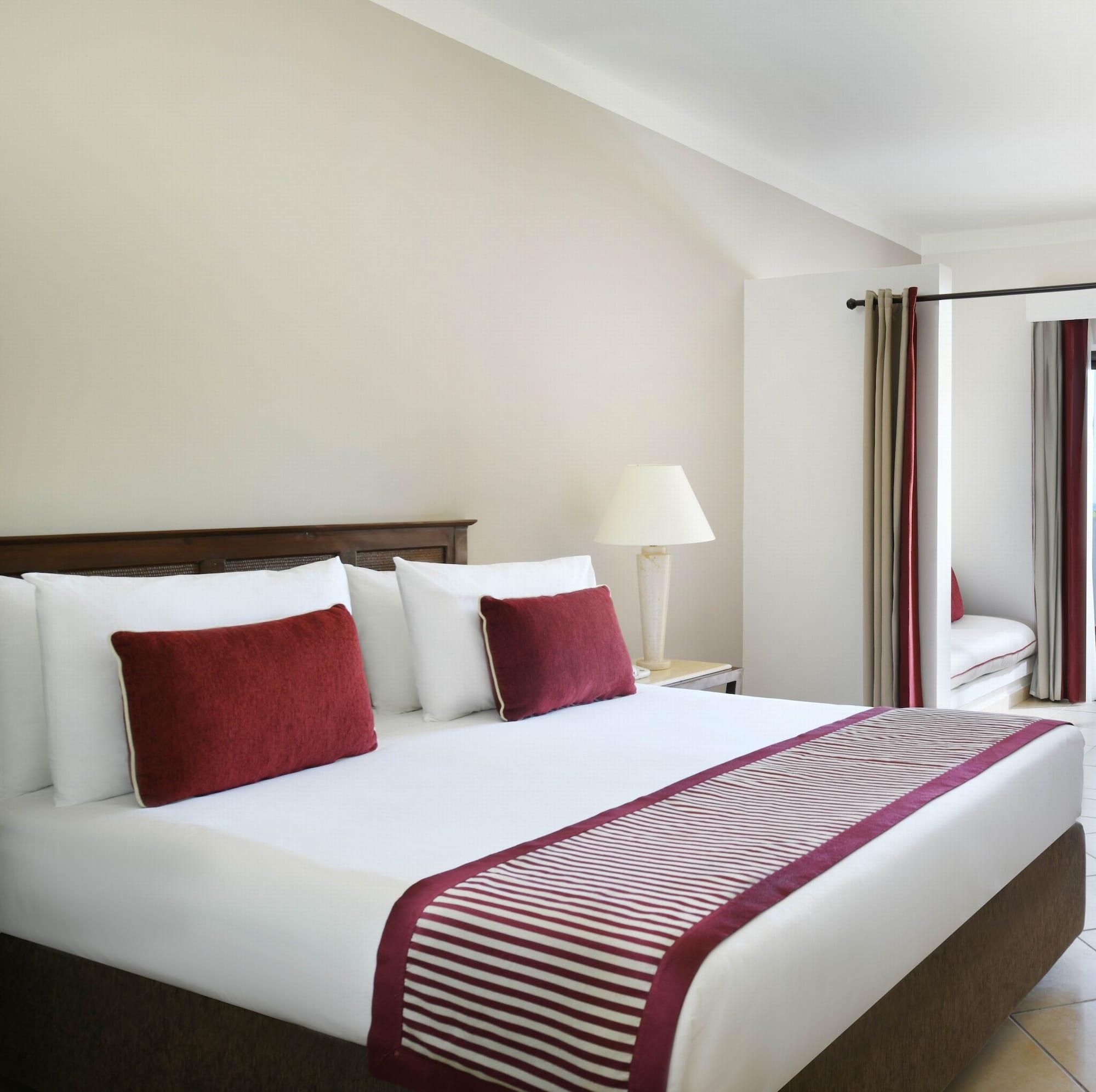Jaz Belvedere Sharm el-Sheikh Ngoại thất bức ảnh A bed runner