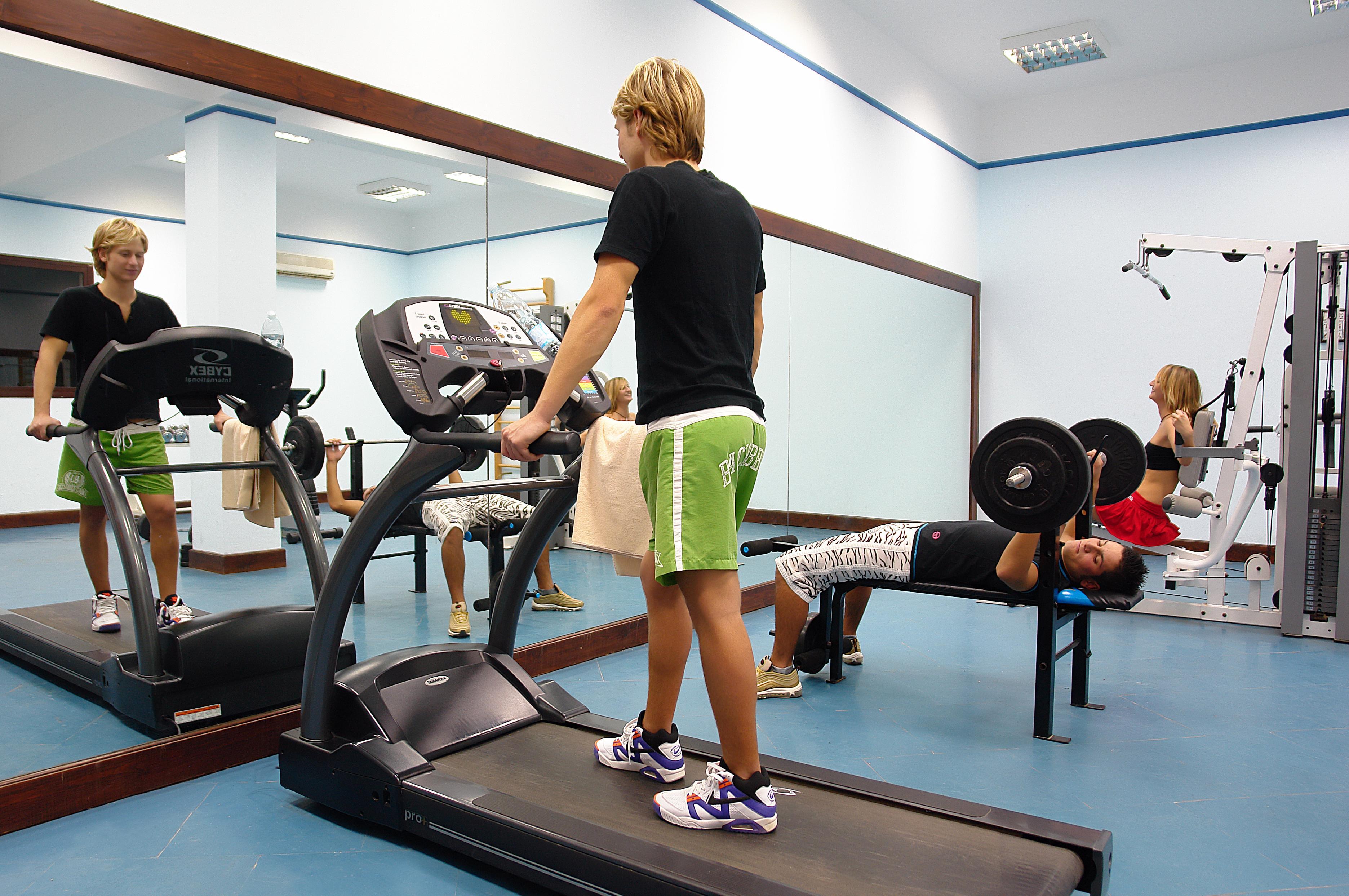 Jaz Belvedere Sharm el-Sheikh Ngoại thất bức ảnh A treadmill in a gym